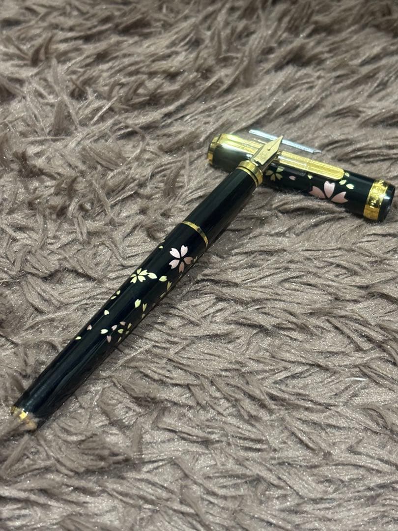 プラチナ万年筆　金沢箔　桜吹雪