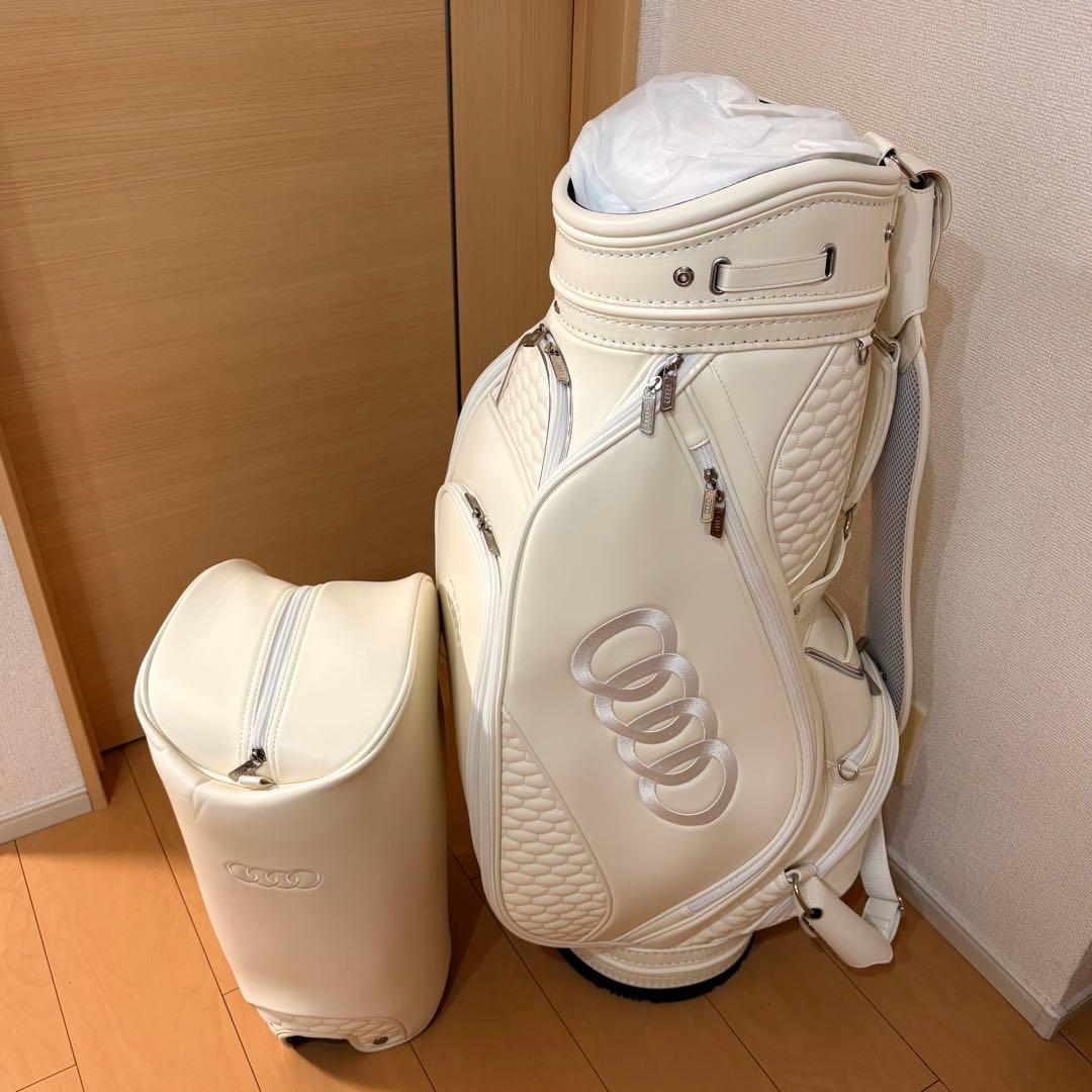 【新品未使用品】アウディ キャディバッグ ゴルフバッグ　ホワイト