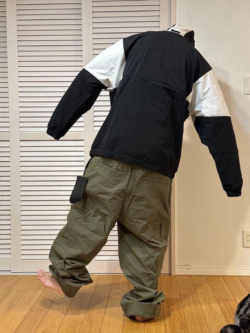 DC ジャケット　フード付きジャケットとカーゴパンツセット