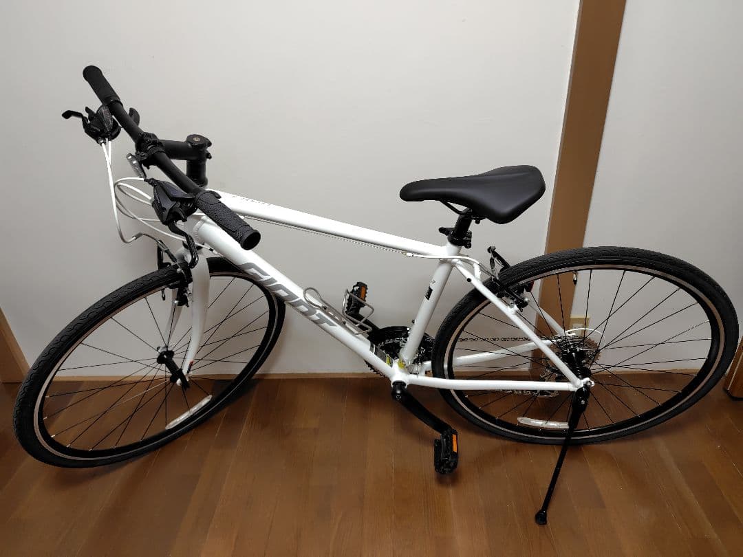 【手渡し限定】GIANT クロスバイク　ホワイト