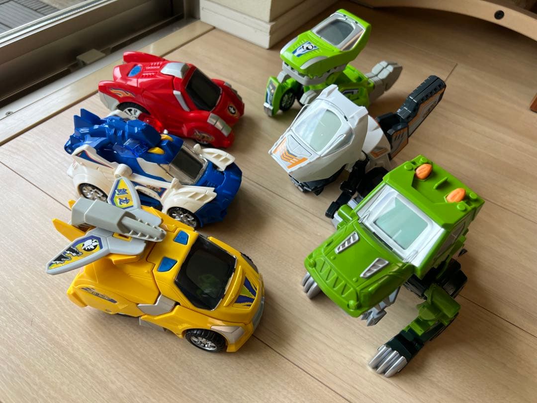 【美品】 変身恐竜 6体セット 知育玩具 変形 ロボット おもちゃ