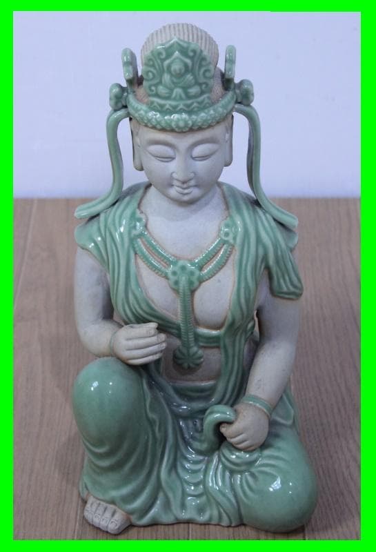 【九谷焼】座観音　青磁　縁起置物　高さ31㎝ 10号