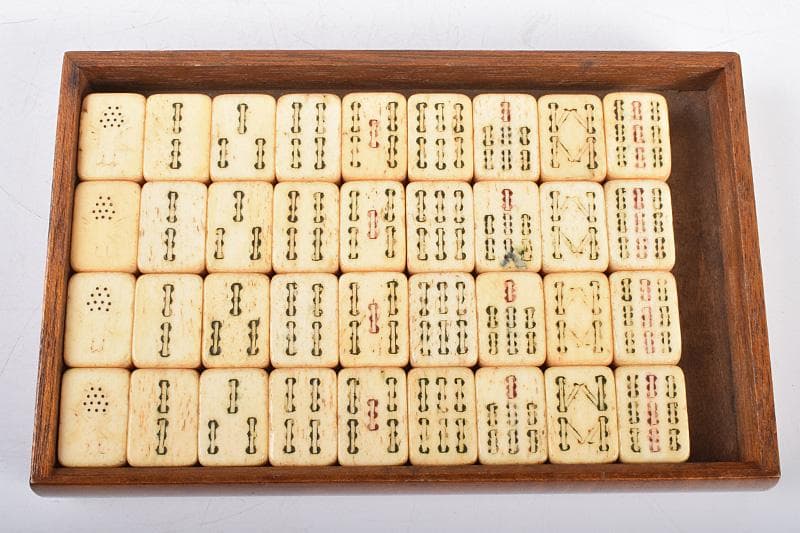 中国　竹嵌　骨牌　背竹牌　麻雀牌　木箱付　D　8693