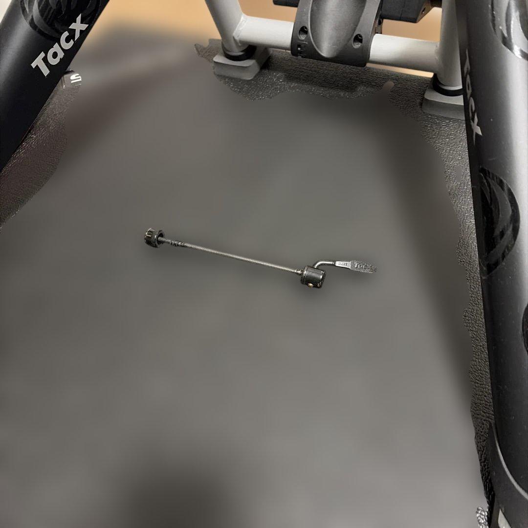 アクセサリー Tacx Bushido Smart Trainer