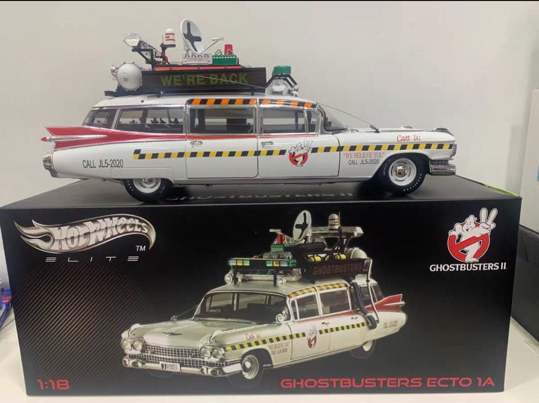 ホットウィール Ghostbusters Ecto 1A 1:18 ミニカー