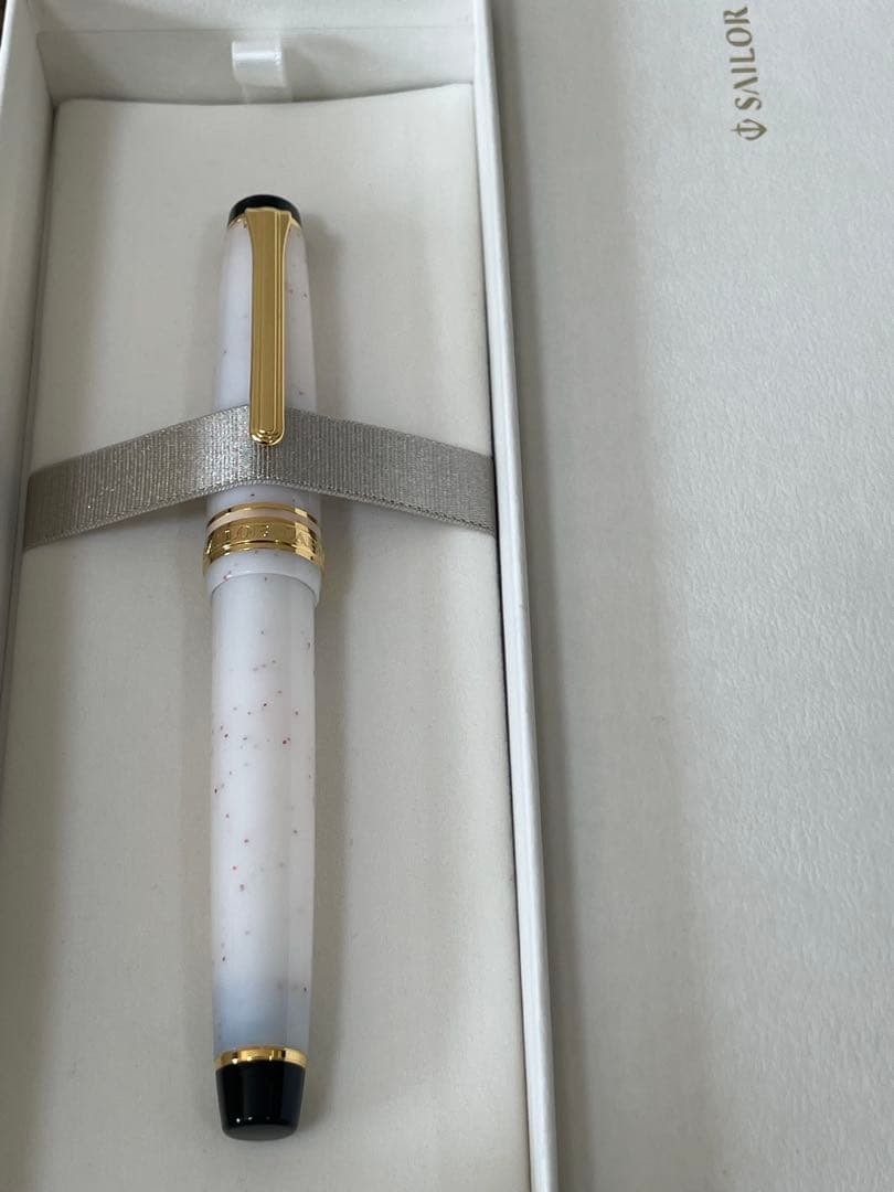 新品未使用　 四季織　雪月空葉 　雪椿　万年筆　字幅MF セーラー　万年筆　完品
