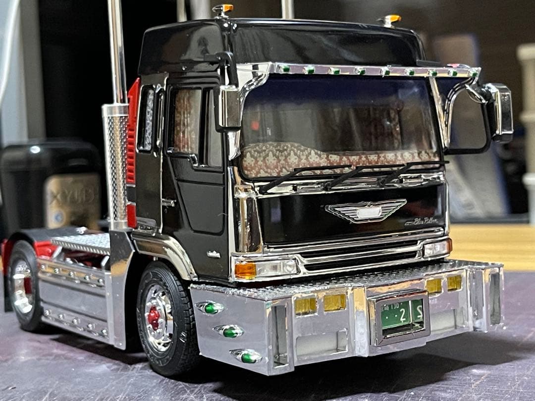 デコトラ‼️1/32 アオシマ製★プロフィア・トレーラーヘッド★完成品★