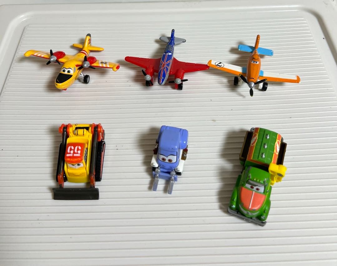 プレーンズの船、ディッパー、ミニカー