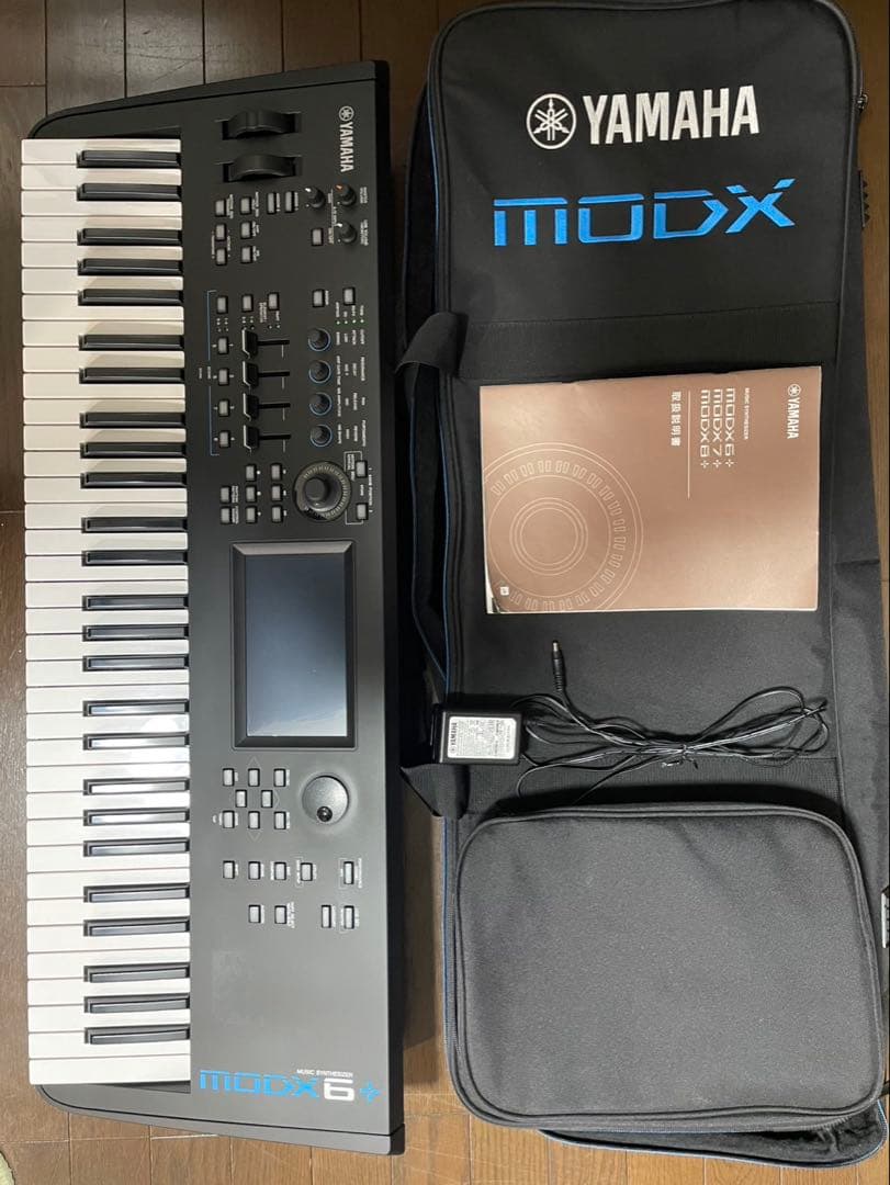 鍵盤楽器 MODX6+