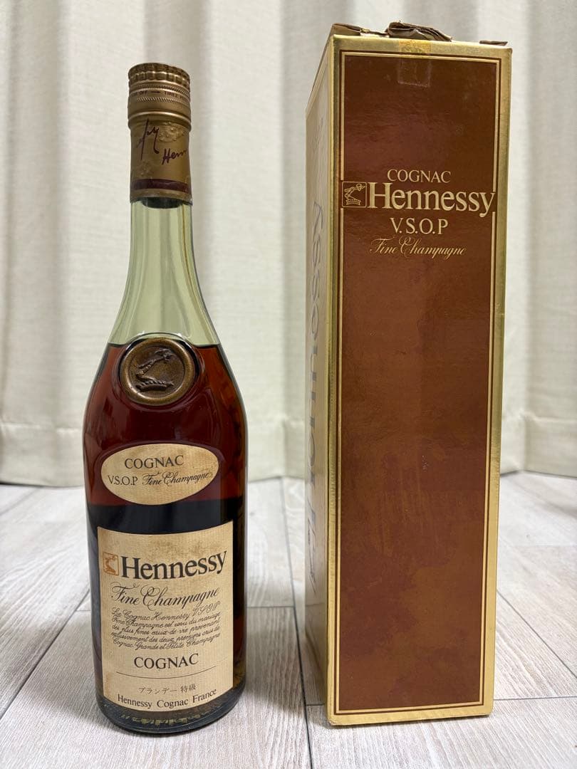 Hennessy ヘネシー VSOP コニャック 古酒 700ml 未開栓