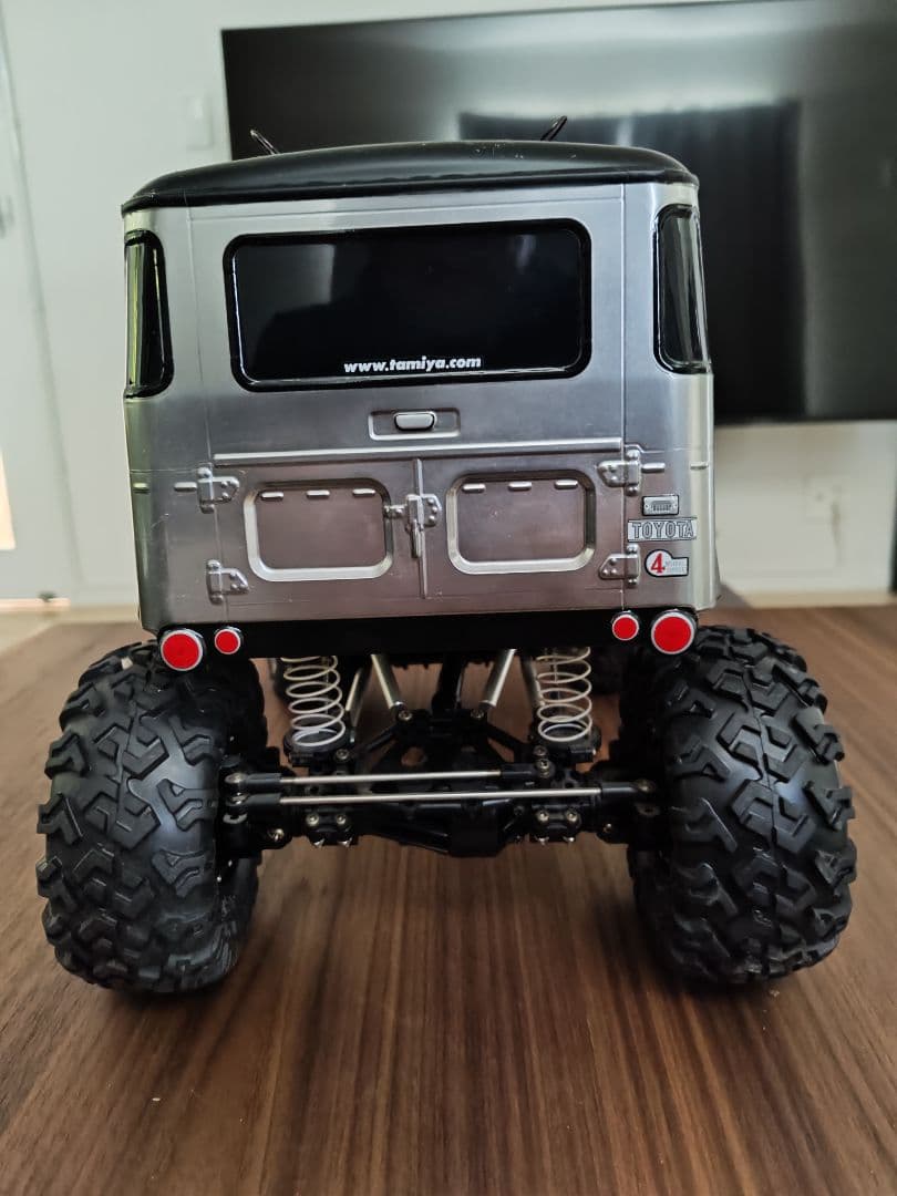 みっちゃん　タミヤ　CR-01 ランドクルーザー