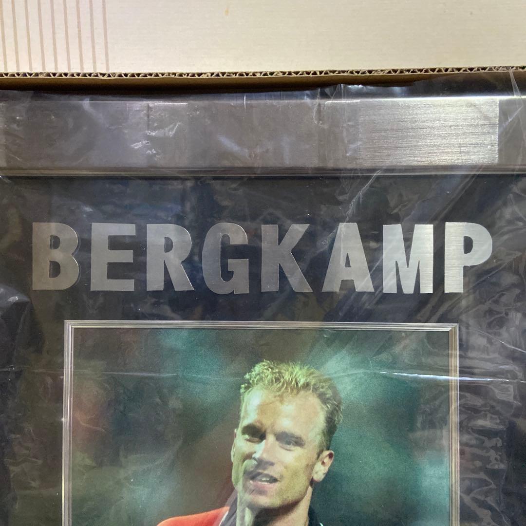 デニス・ベルカンプ　直筆サイン入りフォト額入り