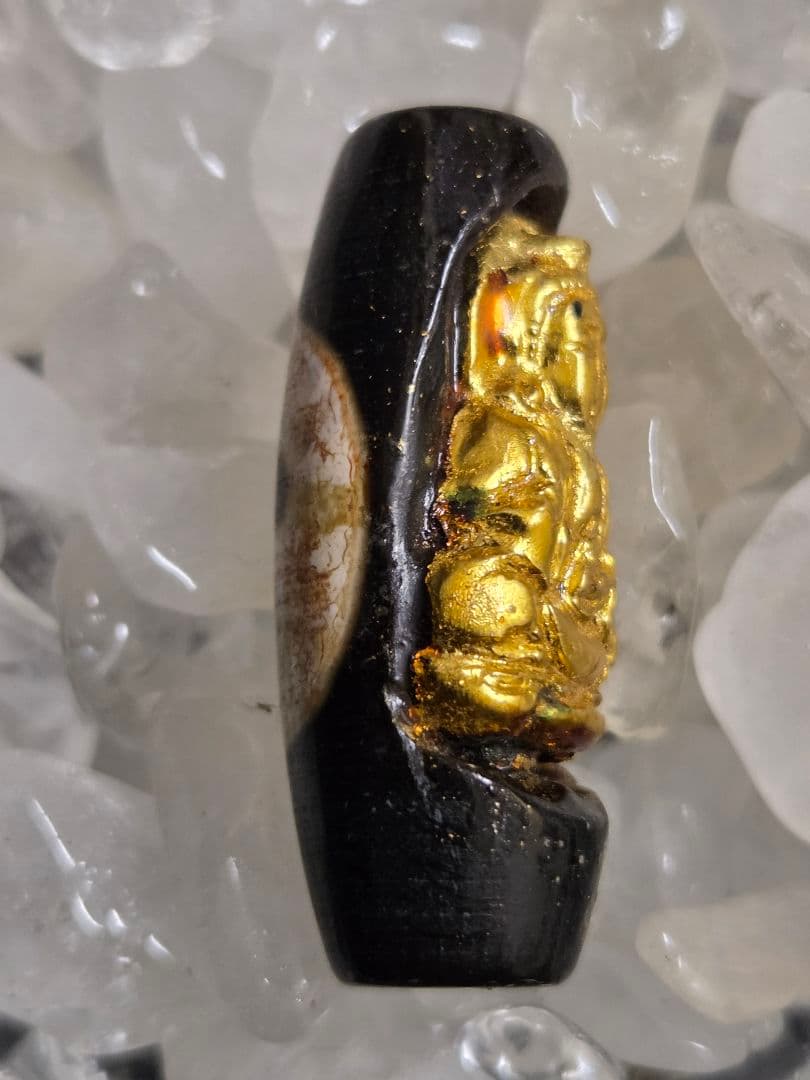924　天珠　 観音天珠　金色仏像　 陰陽　太極　dzibeads！
