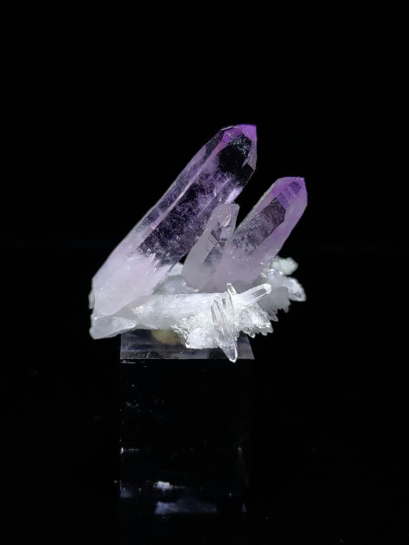 ベラクルスアメジスト 鉱石 鉱物 ミネラル 標本 原石 母岩付き ⑧