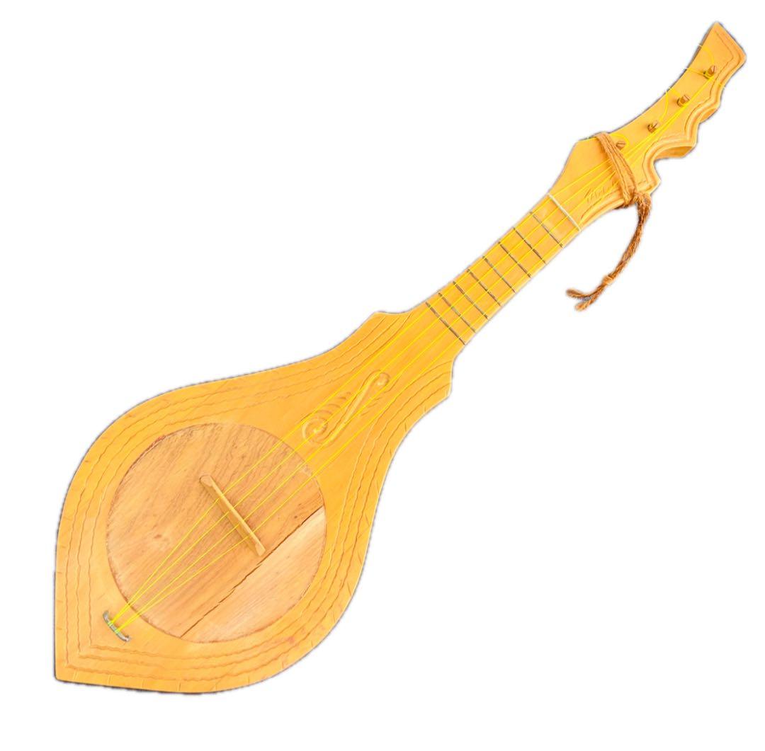 木製弦楽器 伝統的なデザイン タヒチアンウクレレ