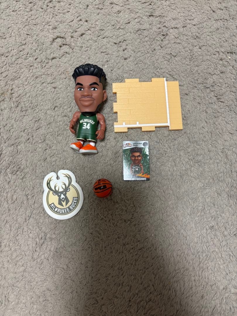 NBA BALLERS SERIES ステフィンカリー　ヤニスアデトクンボ