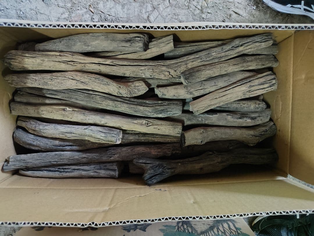 紀州備長炭 白炭　馬目半丸小 15kg