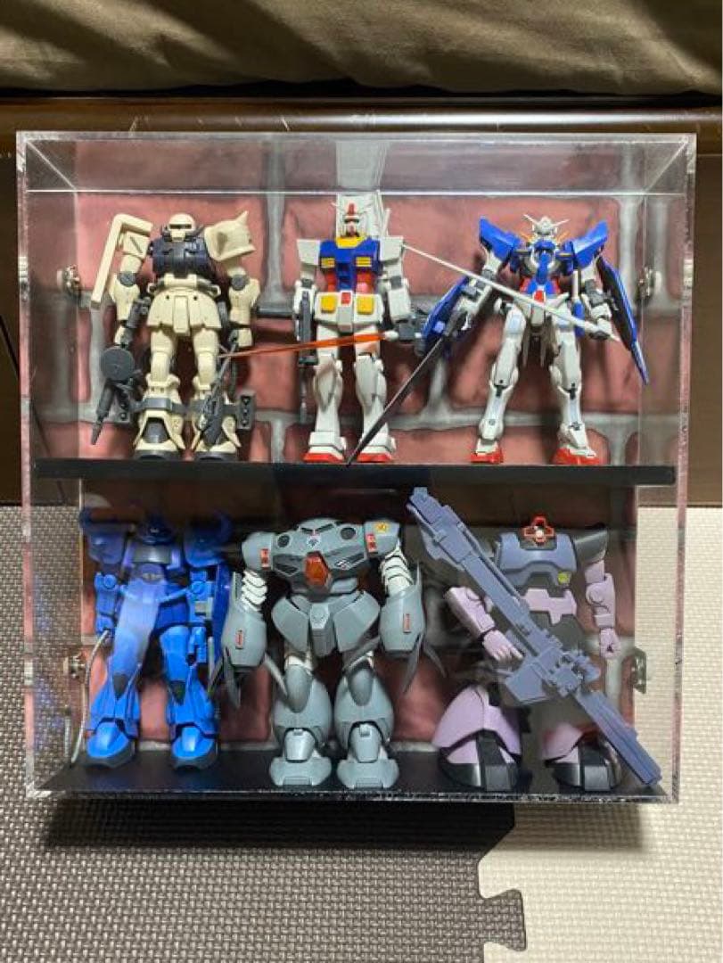 ガンプラ(HG)6体　素人の素組み　自作ケース付き