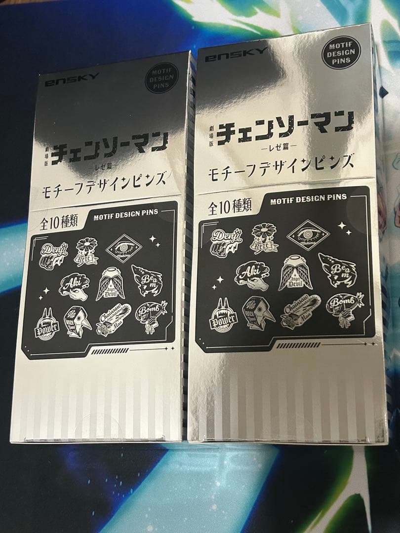 チェンソーマン モチーフデザインピンズ レゼ編　2セット