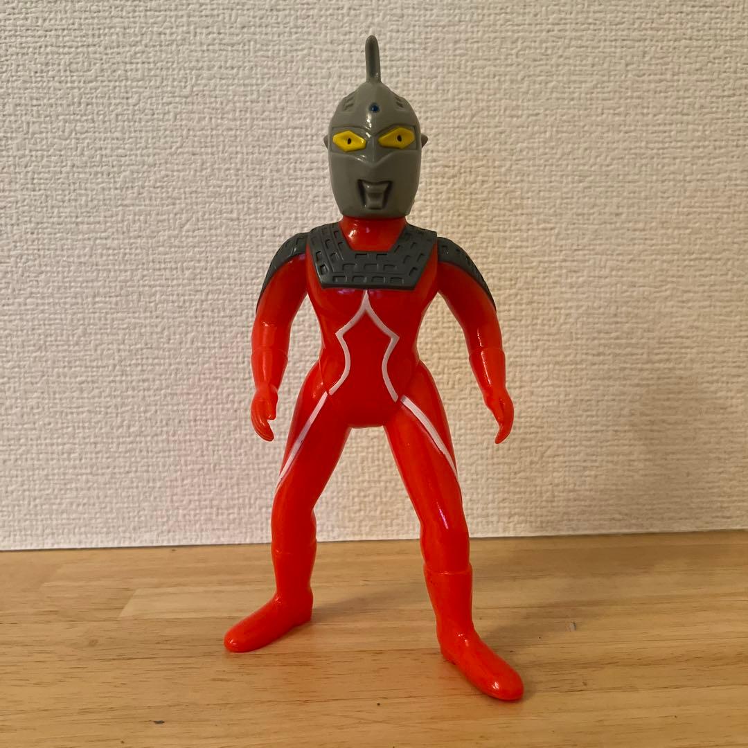 ブルマァク ウルトラセブン ポーズタイプソフビ B-CLUB復刻版怪獣シリーズ