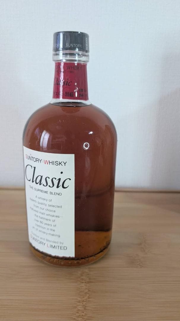 サントリー ウイスキー SUNTORY CLASSIC 700ml 未開封