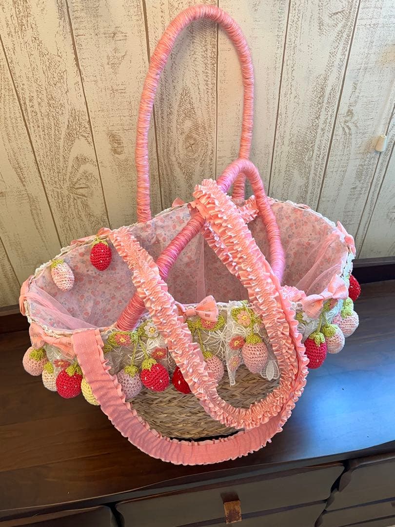 【わんこのキャリーバッグ】いちごモチーフのピンクキャリーバッグ