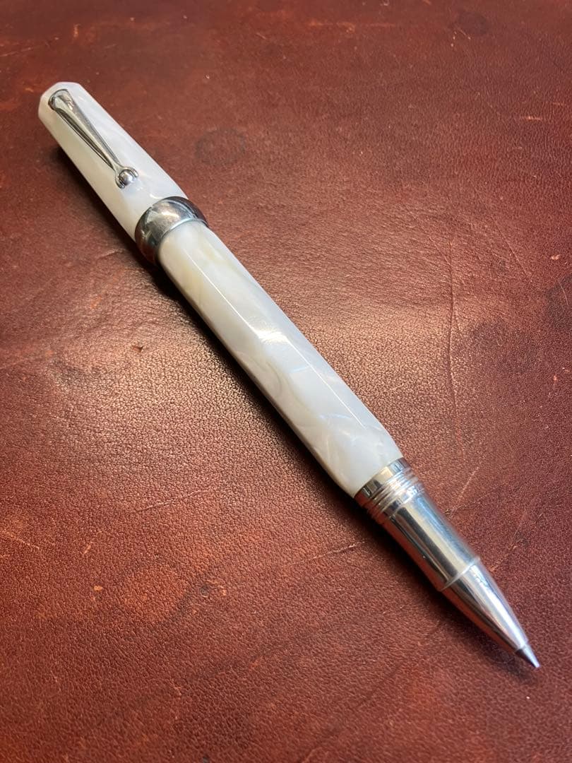 d*r様 モンテグラッパ SV925 ローラーボールペン ミクラ キャップ式 廃