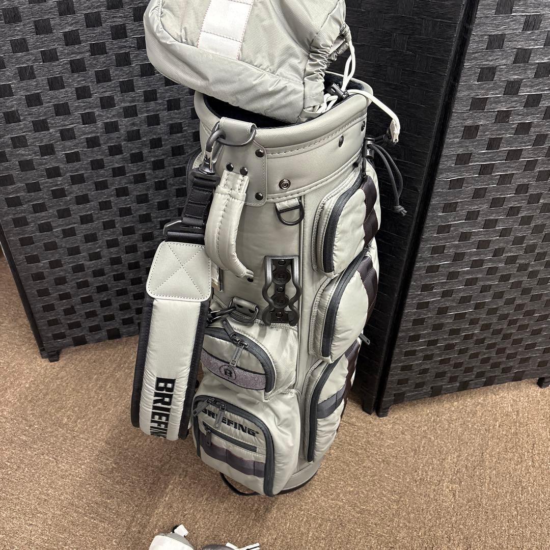 専用BRIEFING キャディバッグ グレー ヘッドカバー付き
