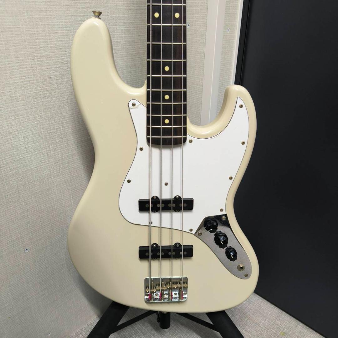 Cool Z Jazz Bass ジャズベース 白　アイボリー
