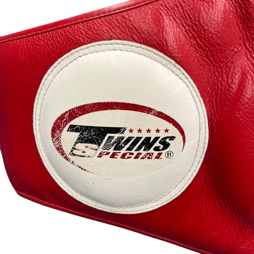 TWINSボディーミット　キック打撃練習　格闘技