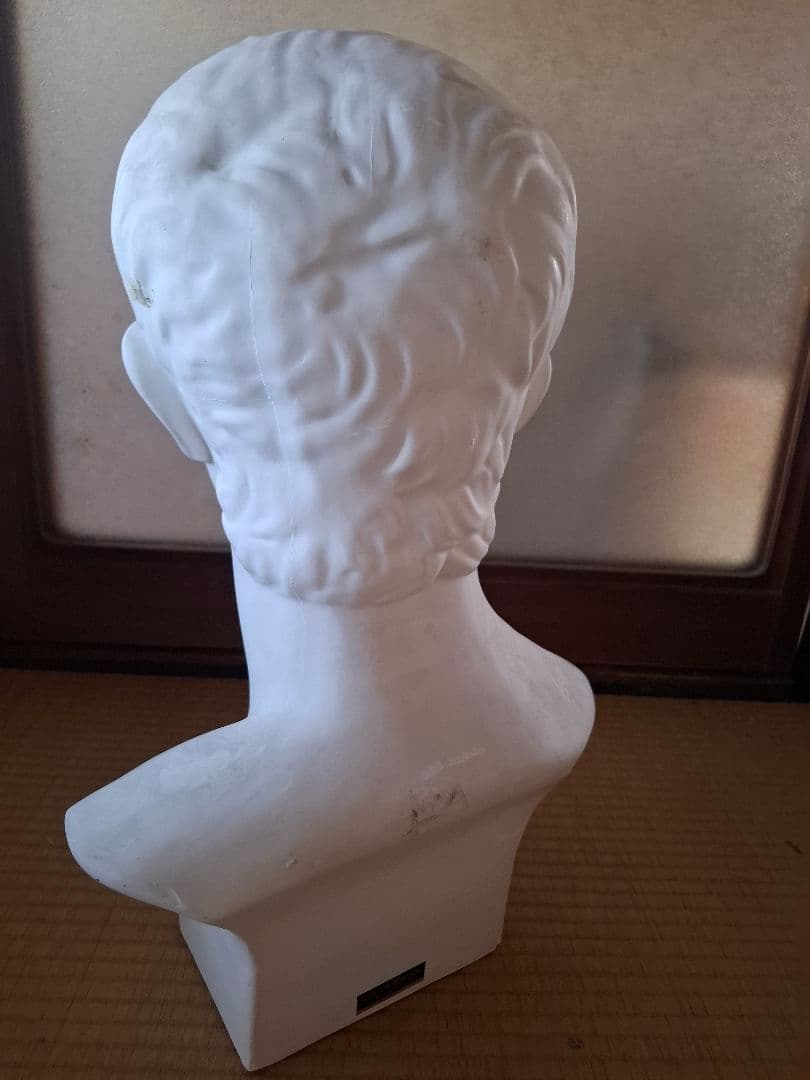 ブルータス　石膏像　デッサン