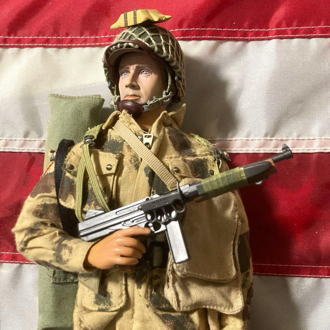 ドラゴンモデルズ1/6米陸軍第82空挺師団トム先遣部隊員&デァニー軍曹2体セット