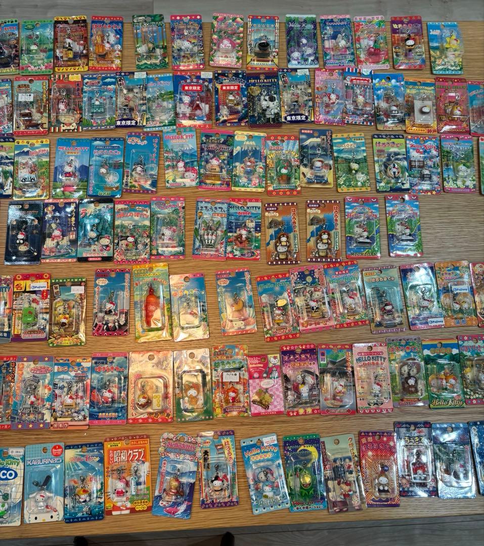【レアまとめ売り】ご当地キティ　194個　ハローキティストラップ　根付け