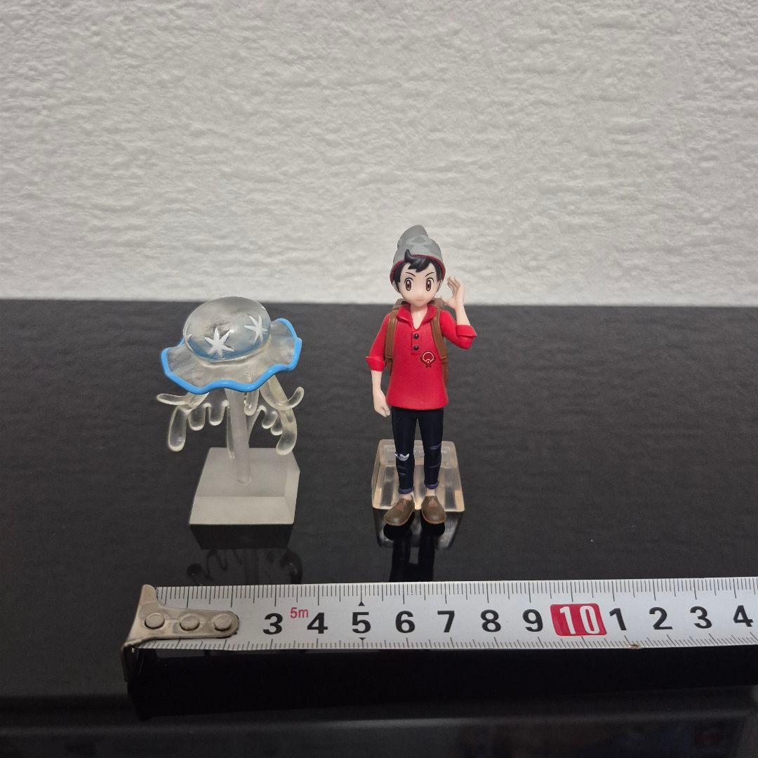 海外版 ポケモンスケールワールド ウツロイド