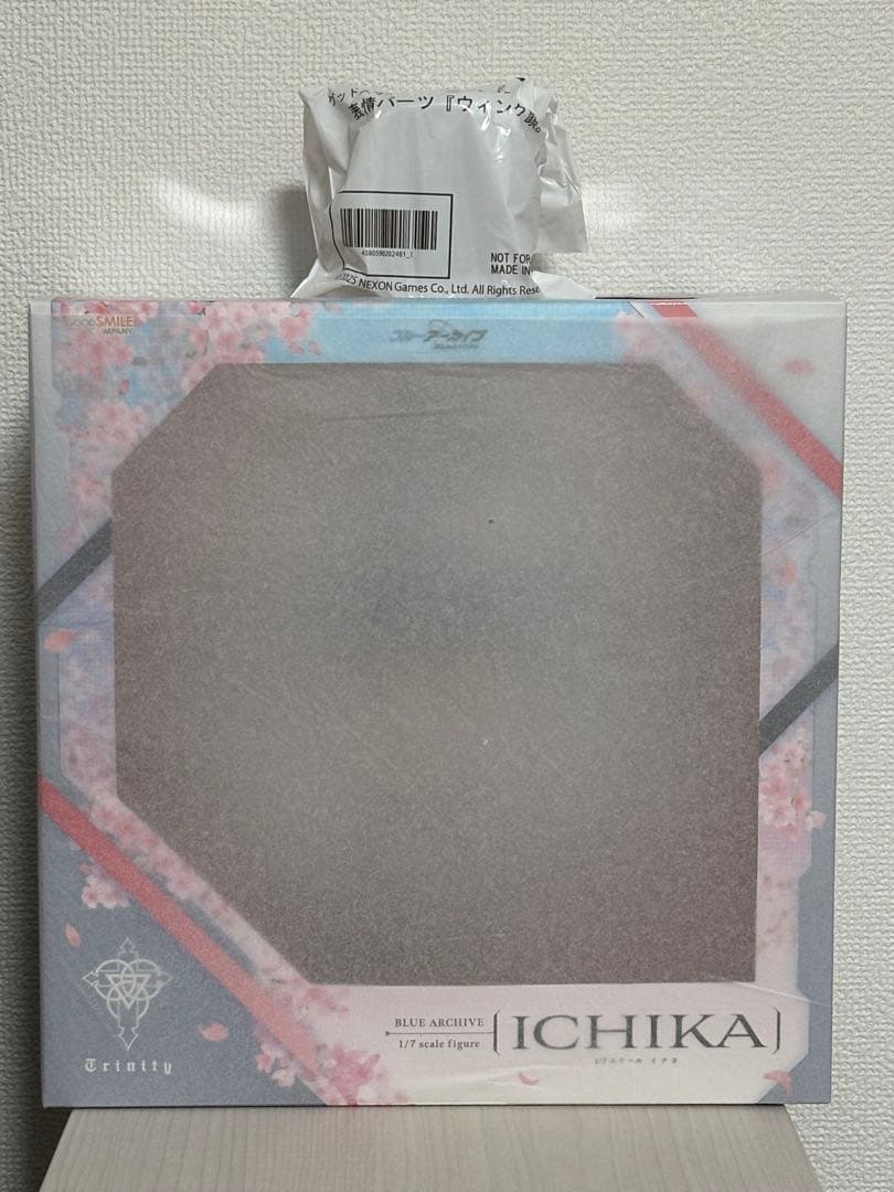 イチカ 1/7スケールフィギュア 公式限定特典「ウィンク顔」付き