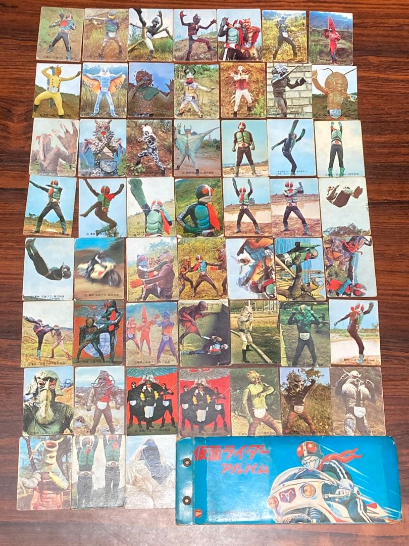 旧仮面ライダーカード　アルバム　　ラッキーカード３枚