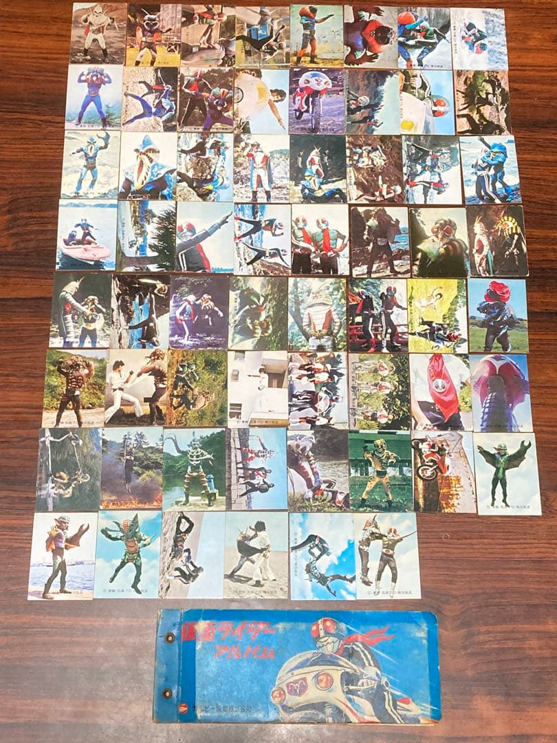 旧仮面ライダーカード　アルバム　　ラッキーカード３枚