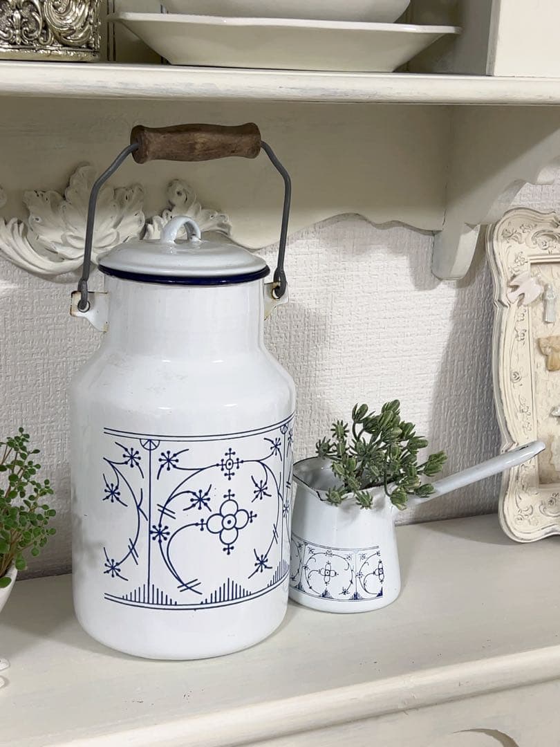 フランスアンティーク＊ホーローサキソニー柄ジャーポット