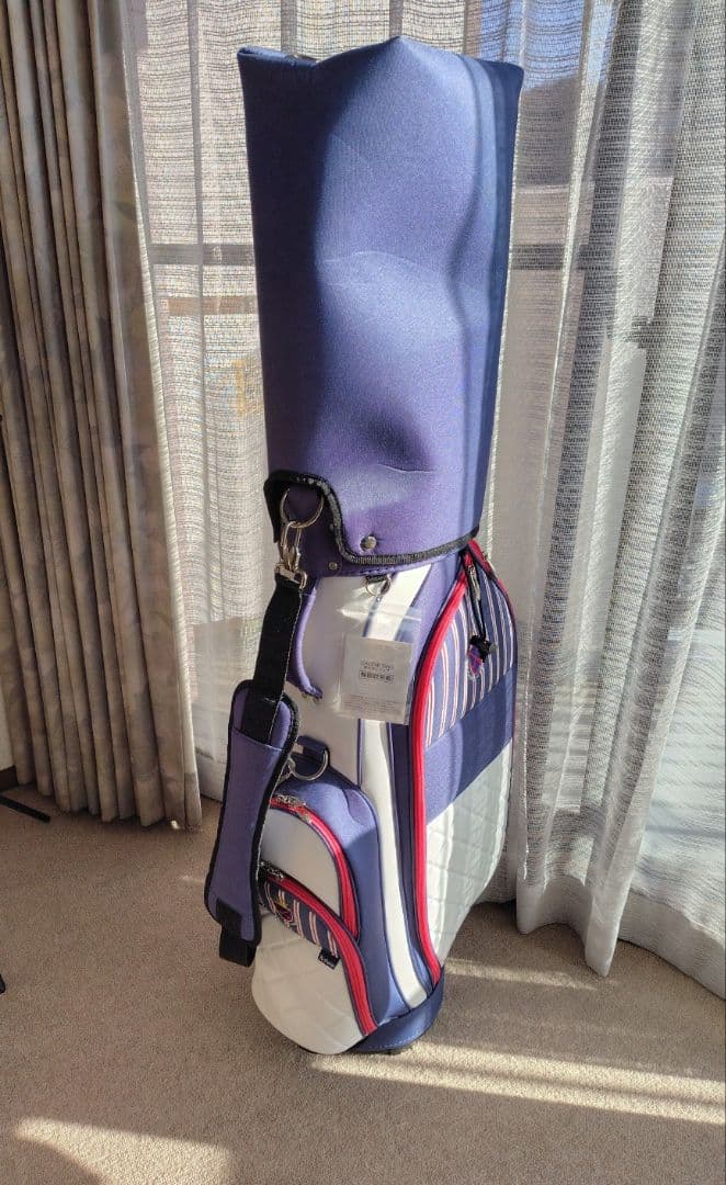 新品未使用。Kolwinコルウィン軽量キャディバッグ。ブリジストンボール6個付き