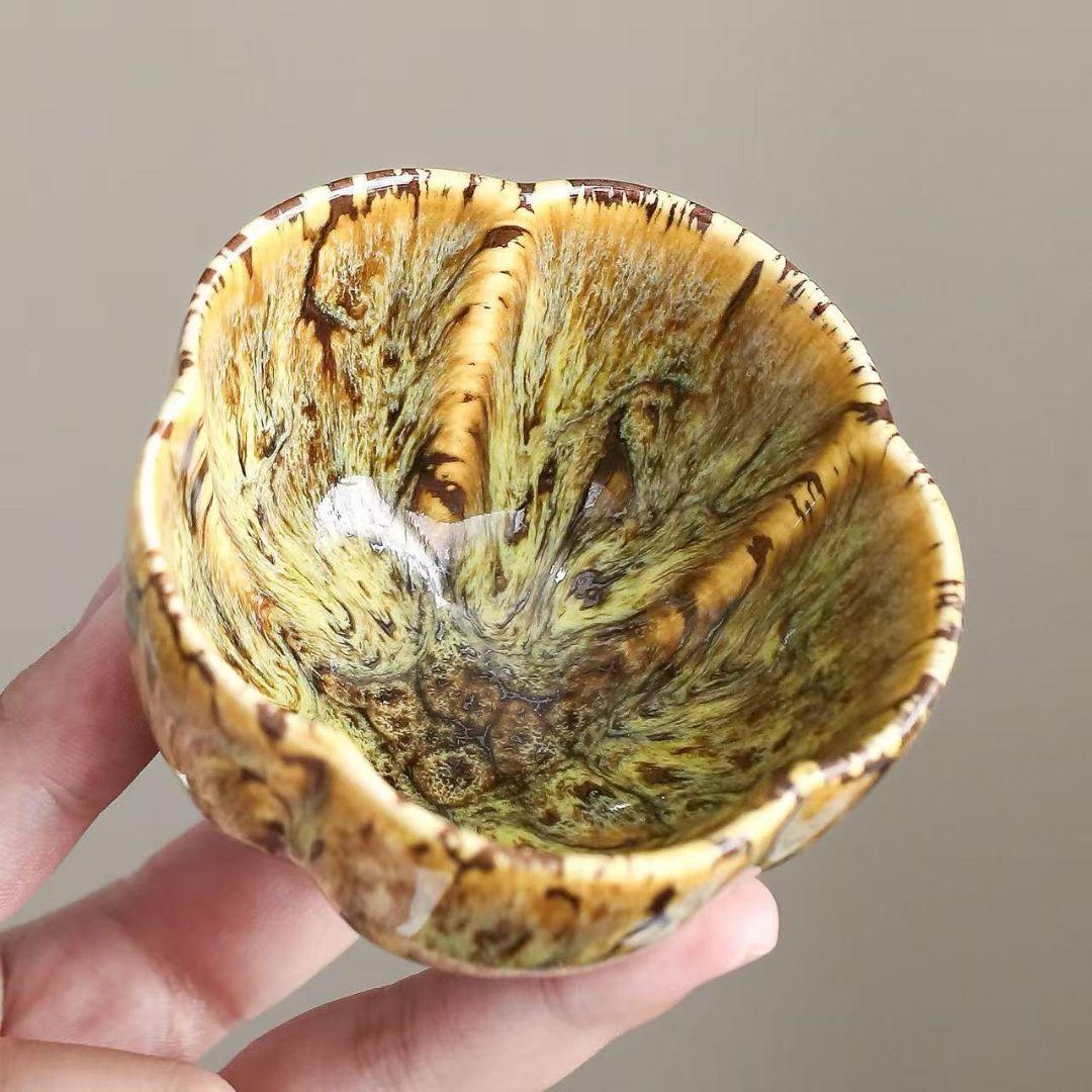 貝殻型陶器ボウル 茶色と緑