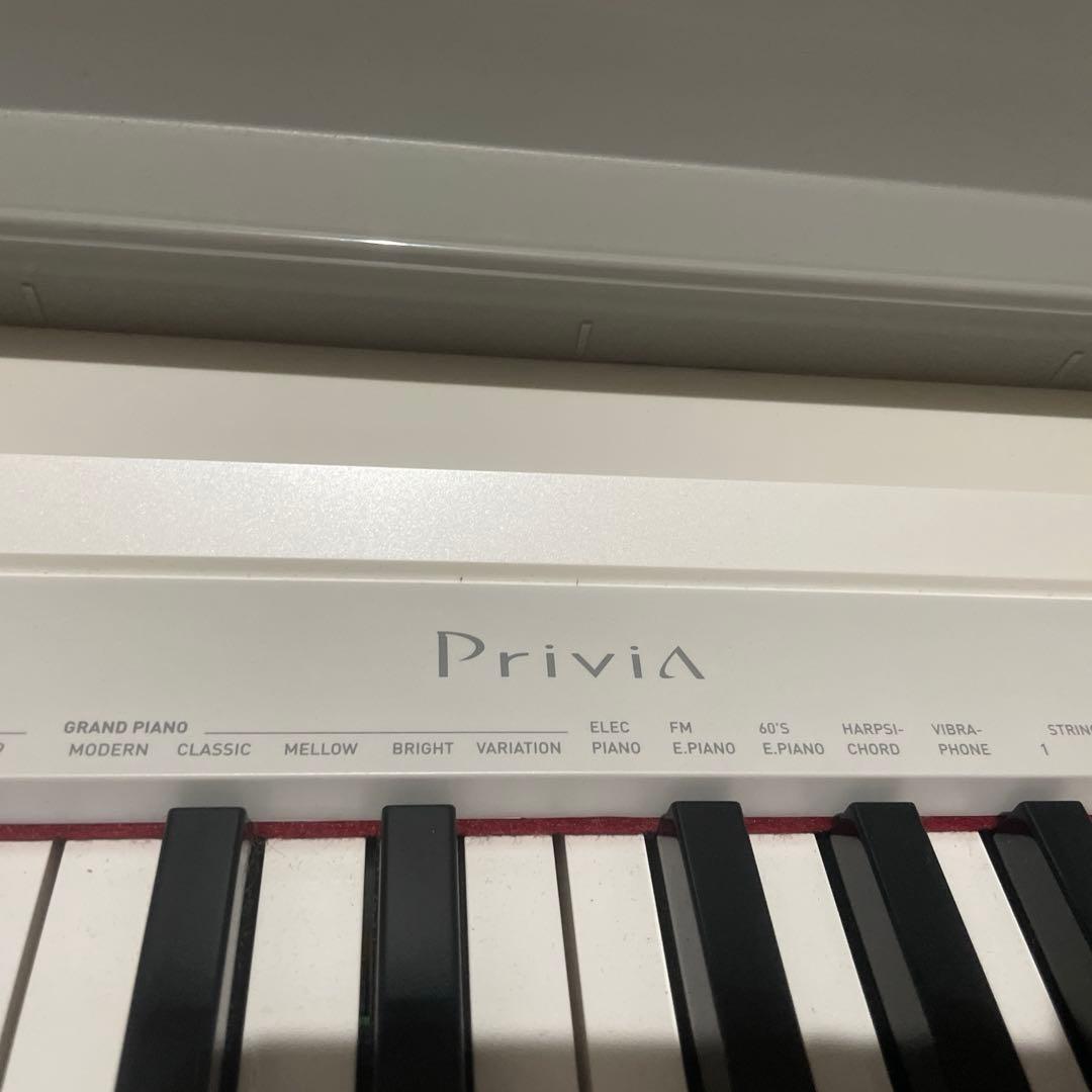 CASIO Privia 電子ピアノPX-135WE