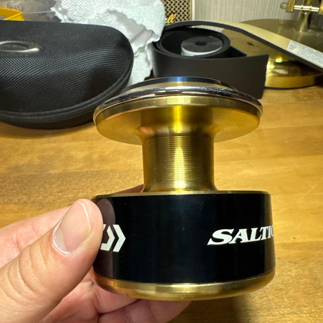 SALTIGA 18000 スプール　ソルティガ　中古
