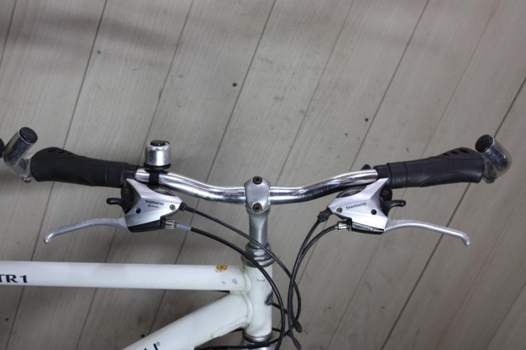 ルイガノ LGS-TR1 700C アルミ シマノ24速 420mm 白クロス