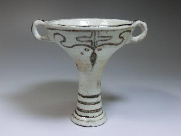 盃■変わった形の白釉高台杯 変鉢 盃洗 祭具 酒杯 置物 耳付 骨董品珍品 少■