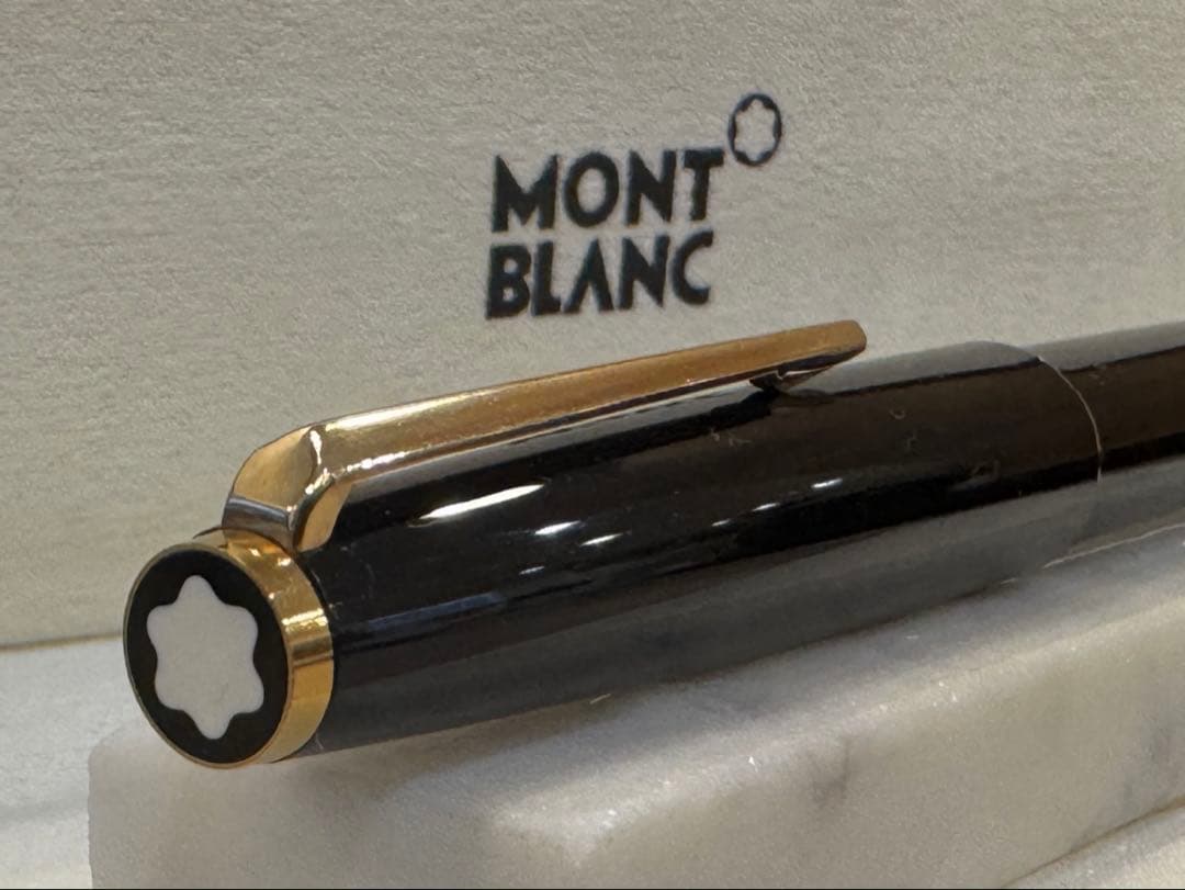 【極美品】モンブランNO320 ブラック 万年筆 EF