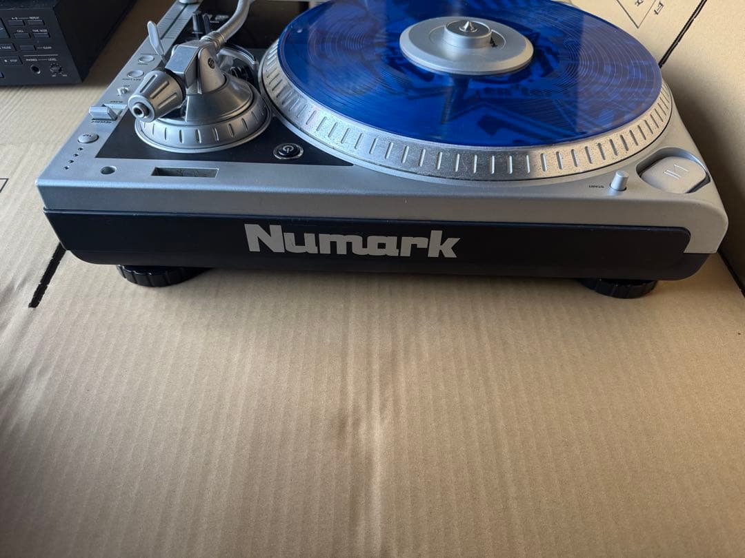 Numark X2 プロフェッショナル ハイブリッド ターンテーブ