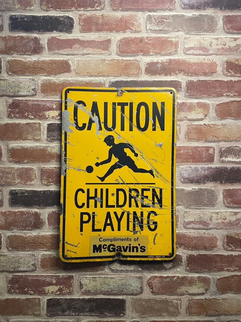 【ヴィンテージ看板】CAUTION CHILDREN PLAYING 標識