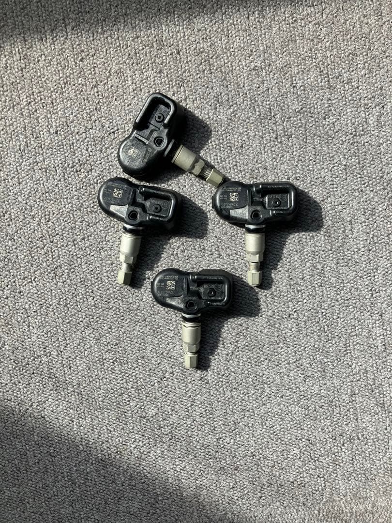 空気圧センサー TPMSセンサー 4個セット