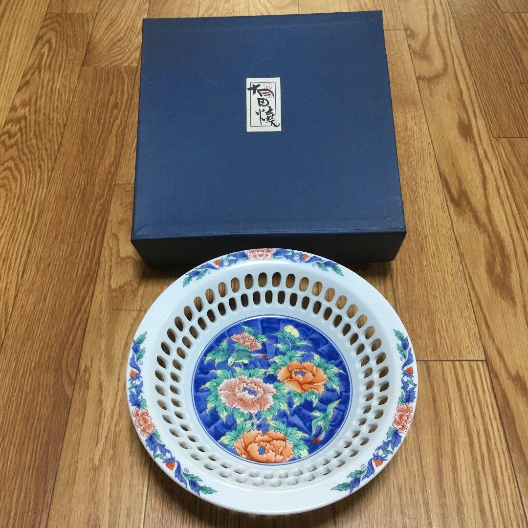1031 有田焼 色鍋島 絵皿 牡丹