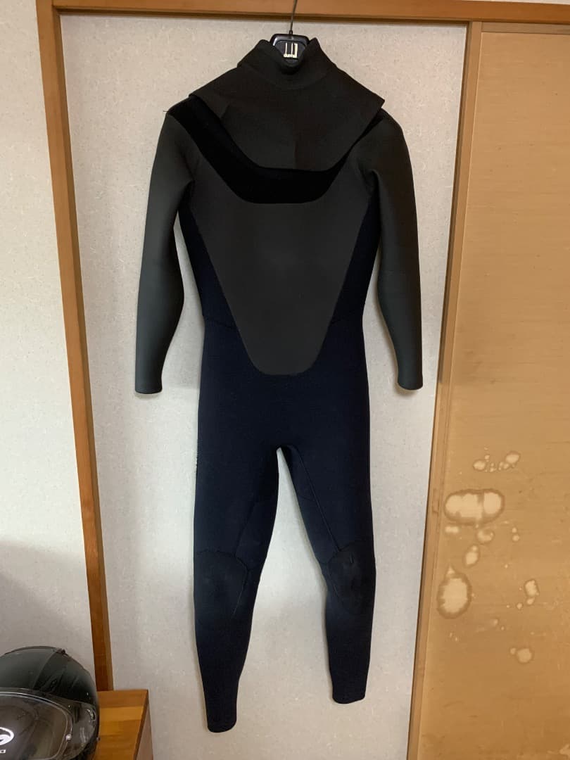 セミドライウエットスーツ　Lサイズ